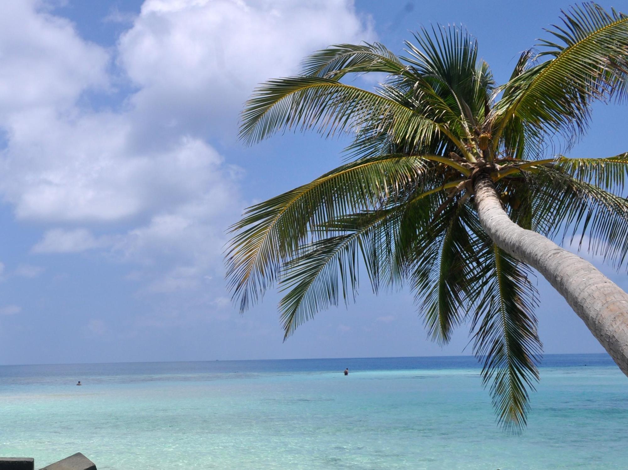 Hotel Water Breeze Maafushi Esterno foto